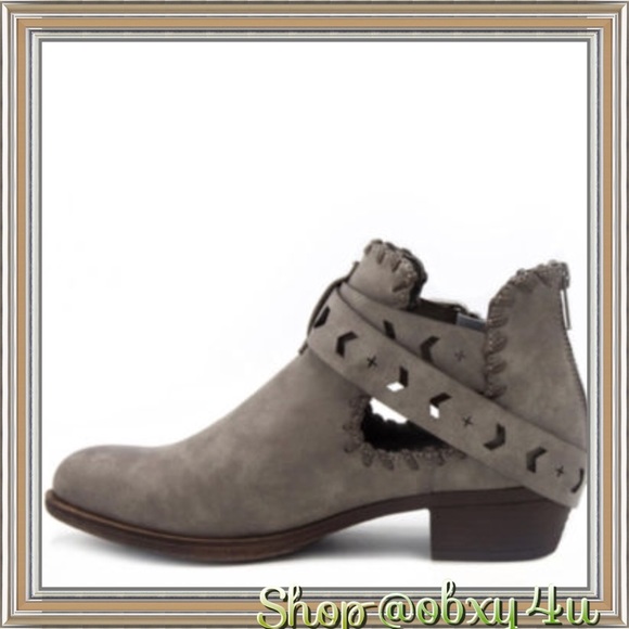 ⭐️HP⭐️Wrapped Booties❄️ - Picture 2 of 8